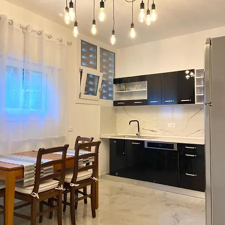 A-b House Πανσιόν 3*